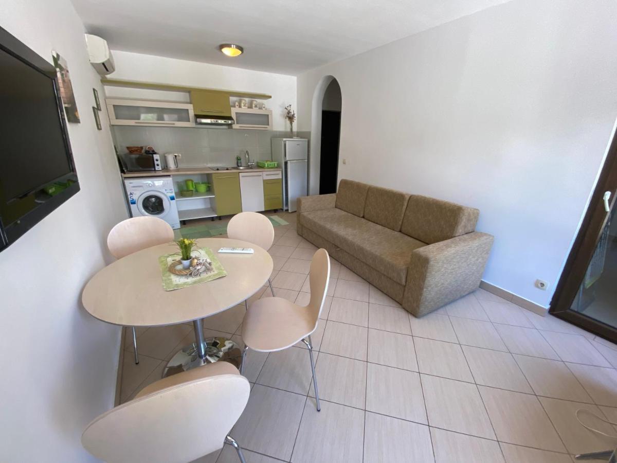 נובי ווינודולסקי Apartments Nautica מראה חיצוני תמונה